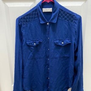 Abercrombie & Fitch women’s small button up blue
